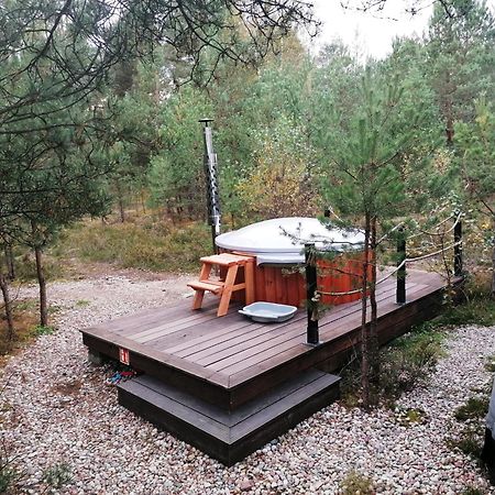 Podniebny Glamping Hotel Borsk Exterior foto