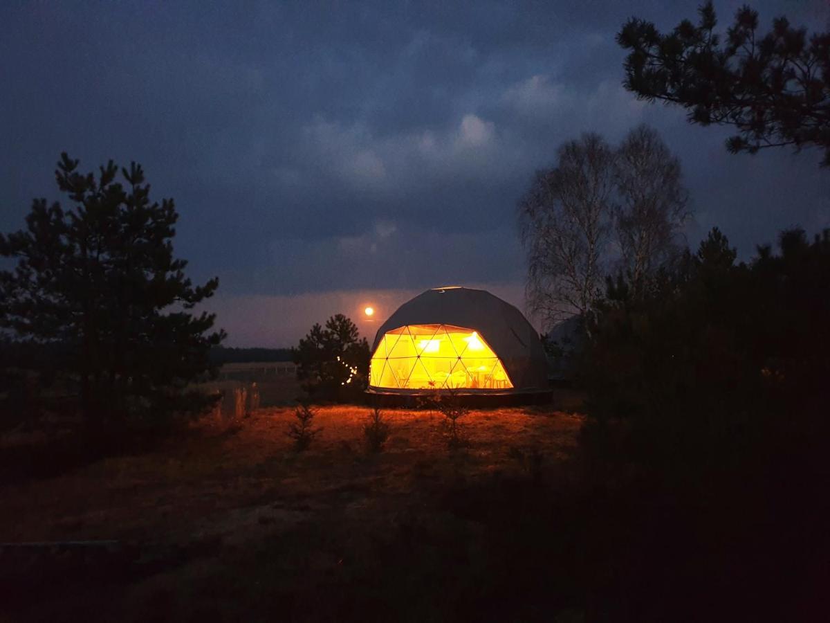 Podniebny Glamping Hotel Borsk Exterior foto