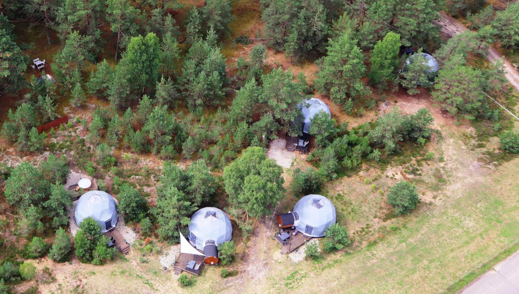 Podniebny Glamping Hotel Borsk Exterior foto