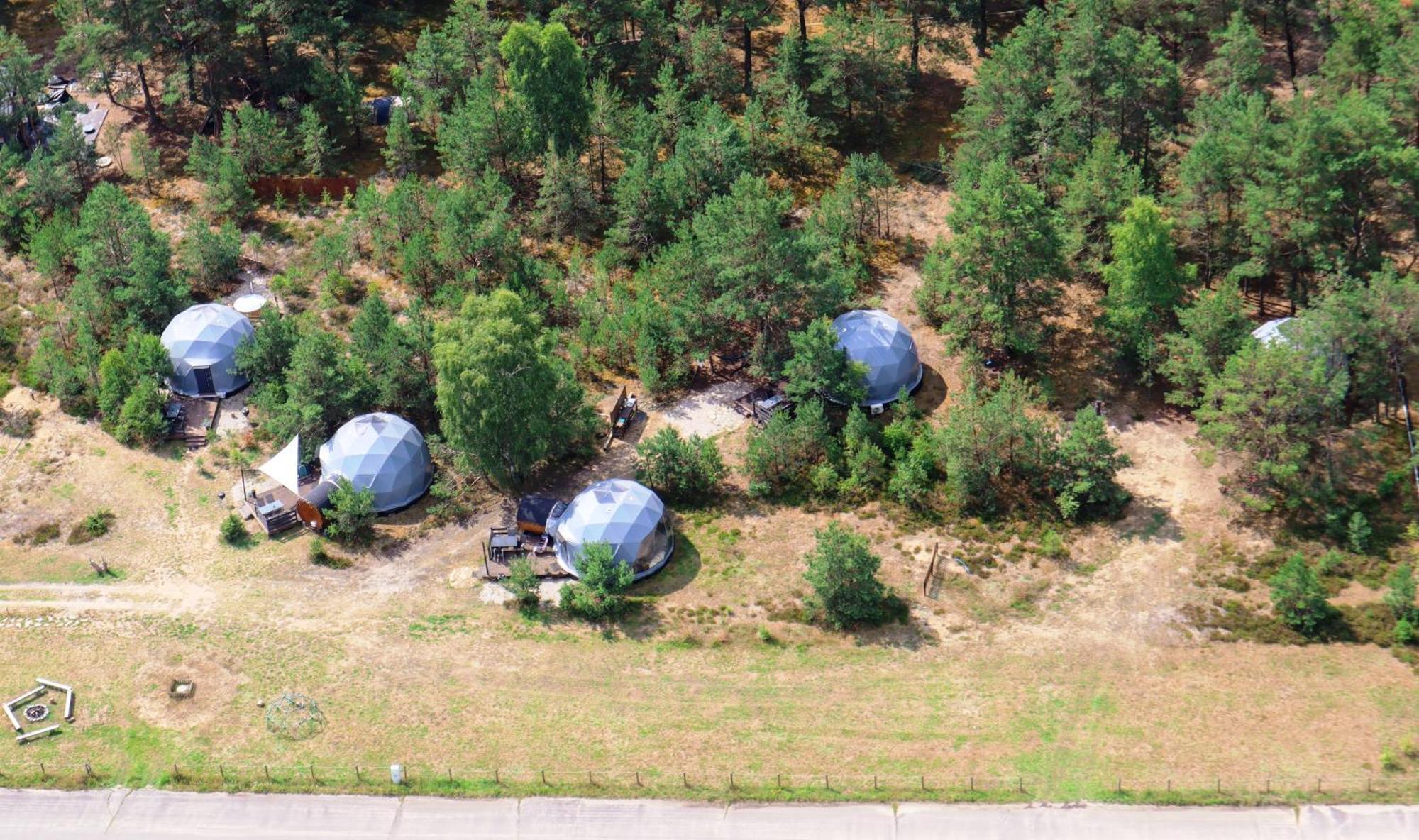 Podniebny Glamping Hotel Borsk Exterior foto